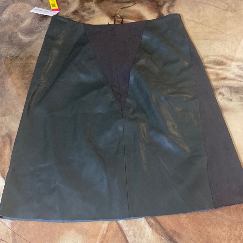 Elegant Black Leather Skirt